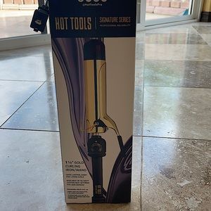 Hot Tools 1 1/2 Gold curling wand 💜